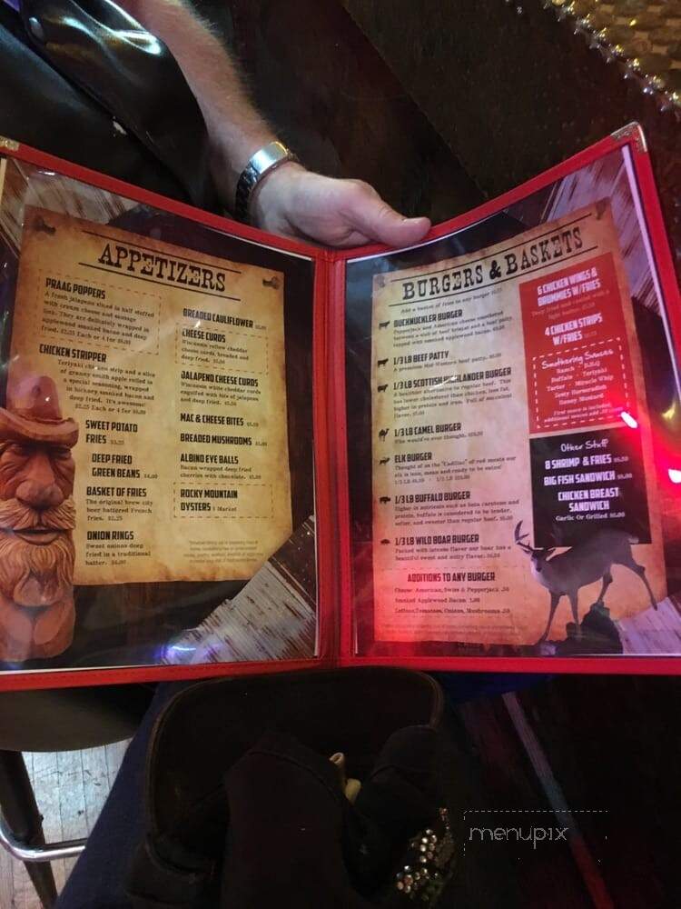 Bucknuckles Bar & Grill - Alma, WI