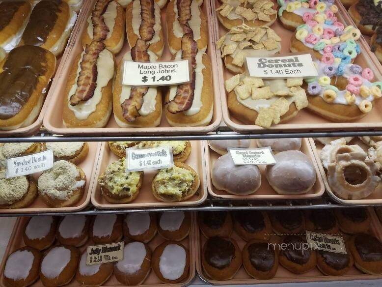 Raphael's Bakery - Bemidji, MN